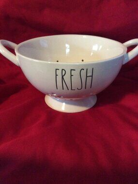 Rae Dunn-FRESH Colander